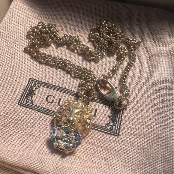 GUCCI NEW NIB lion head gold chain necklace with white crystal dustbag box - Picture 3 of 6